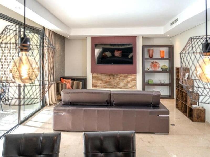 2 sypialnia Dom do wynajęcia w Marbella z basenem garażem - 5 300 € (Ref: 9488041)