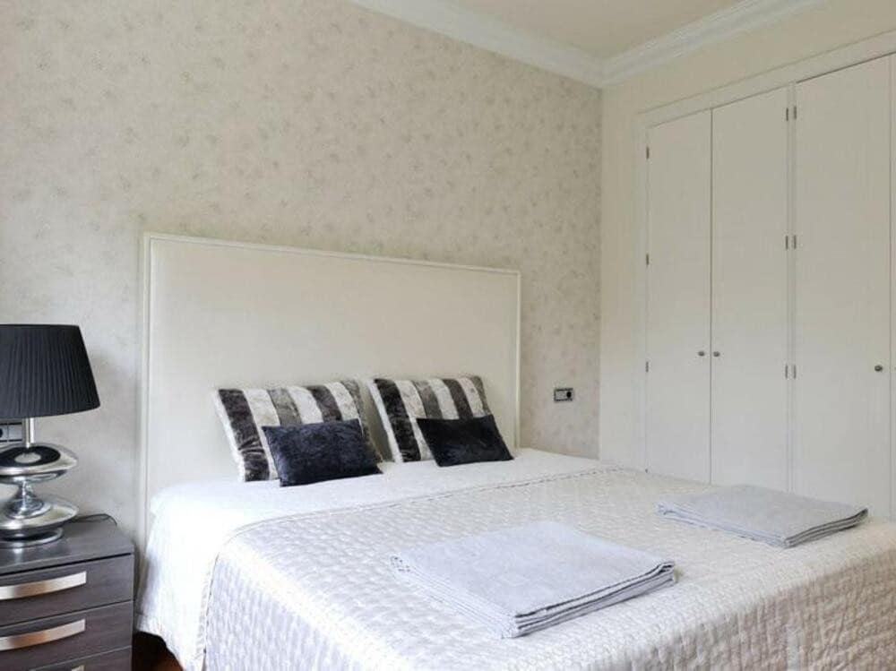 3 bedroom Penthouse for rent in Marbella with pool garage - € 3,950 (Ref: 9488574)