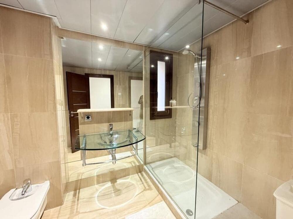 3 makuuhuone Huoneisto myytävänä paikassa Estepona mukana uima-altaan 
autotalli - 690 000 € (Ref: 9488575)