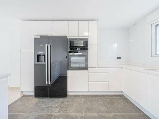 3 soveværelse Byhus til salg i La Dama de Noche - La Alzambra, Marbella med swimmingpool garage - € 699.000 (Ref: 9490962)