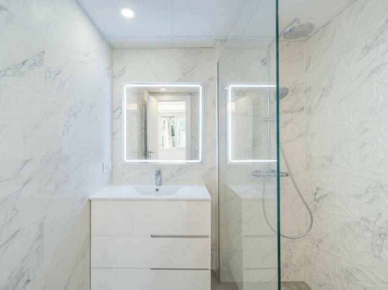 3 soveværelse Byhus til salg i Marbella med swimmingpool garage - € 699.000 (Ref: 9490962)