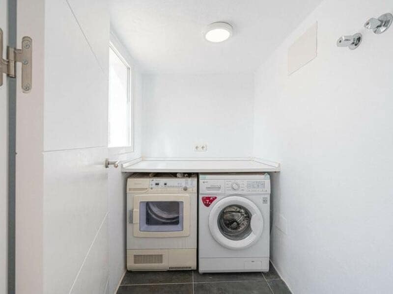 3 soveværelse Byhus til salg i Marbella med swimmingpool garage - € 699.000 (Ref: 9490962)