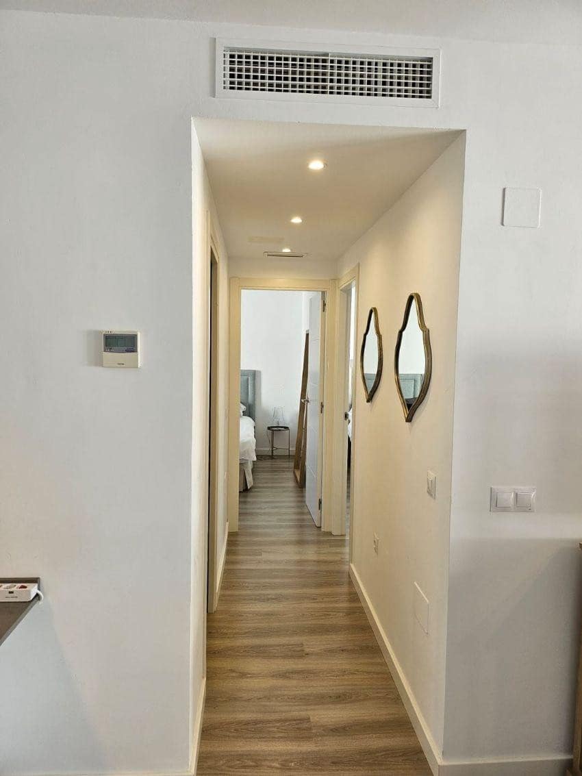 2 sypialnia Penthouse do wynajęcia w Marbella z basenem garażem - 2 500 € (Ref: 9490964)