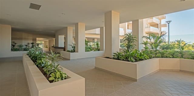 2 soverom Penthouse til leie i Rodeo Alto - Guadaiza - La Campana, Marbella med svømmebasseng garasje - € 2 500 (Ref: 9490964)