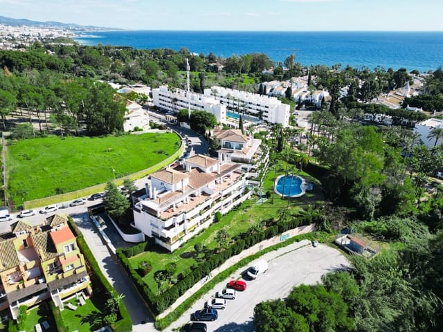 3 bedroom Apartment for sale in Lomas De Marbella, Marbella with pool garage - € 1,590,000 (Ref: 9490965)