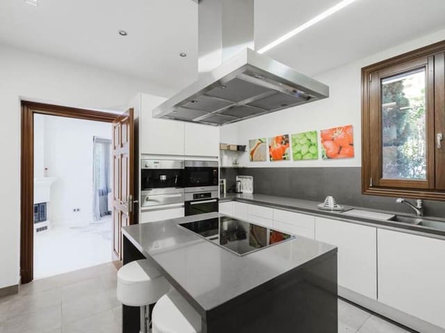 5 quarto Moradia para arrendar em Los Flamingos, Benahavís com piscina garagem - 11 000 € (Ref: 9490966)