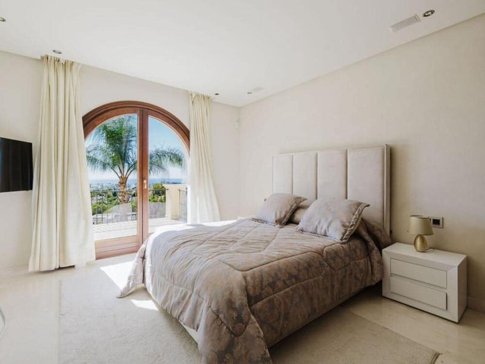 5 quarto Moradia para arrendar em Los Flamingos com piscina garagem - 11 000 € (Ref: 9490966)