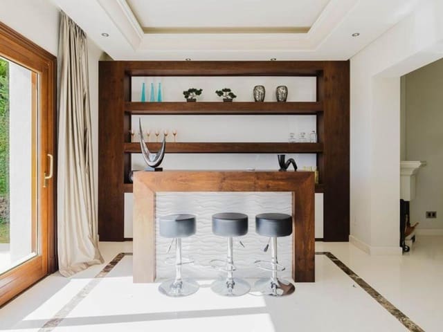 5 quarto Moradia para arrendar em Los Flamingos, Benahavís com piscina garagem - 11 000 € (Ref: 9490966)