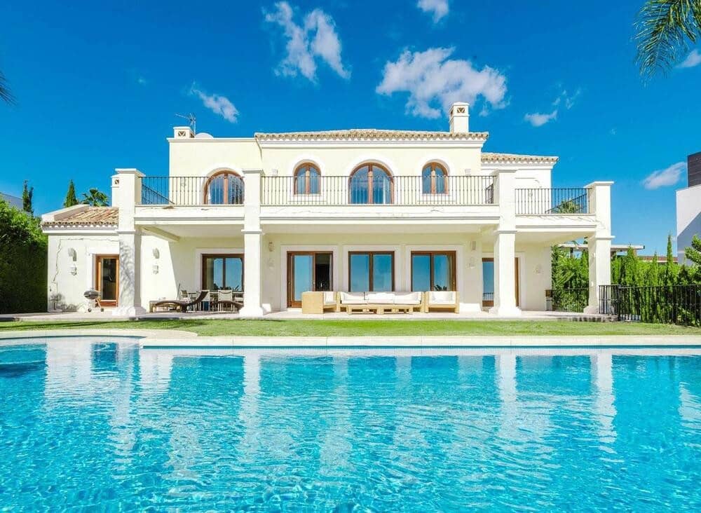 5 quarto Moradia para arrendar em Los Flamingos com piscina garagem - 11 000 € (Ref: 9490966)