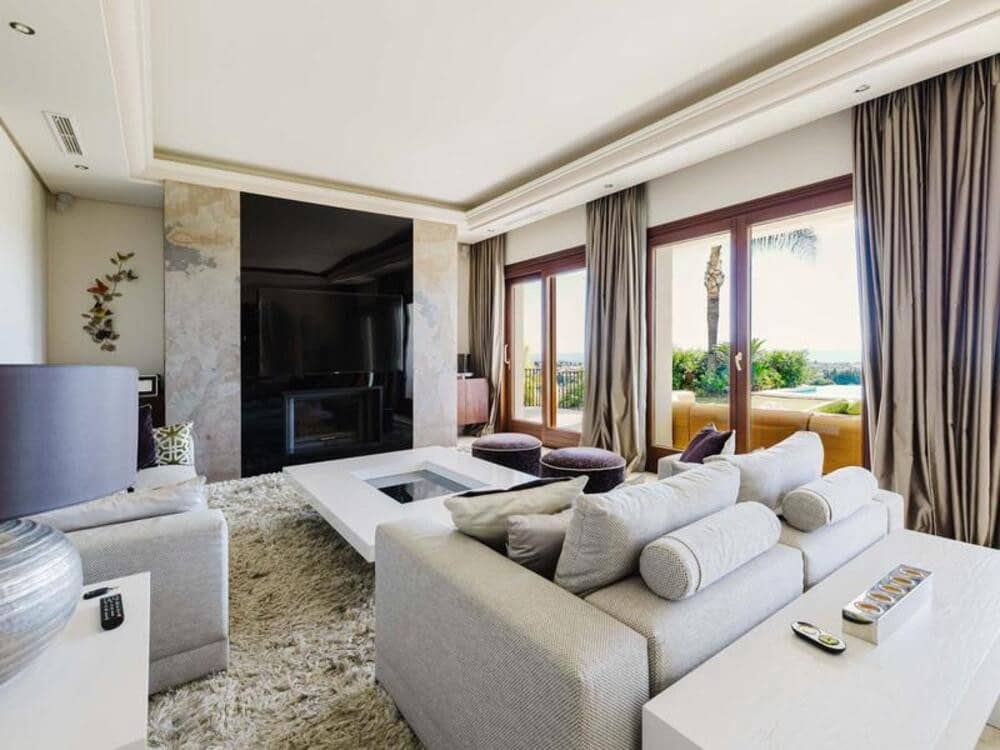 5 bedroom Villa for rent in Los Flamingos with pool garage - € 12,000 (Ref: 9490966)