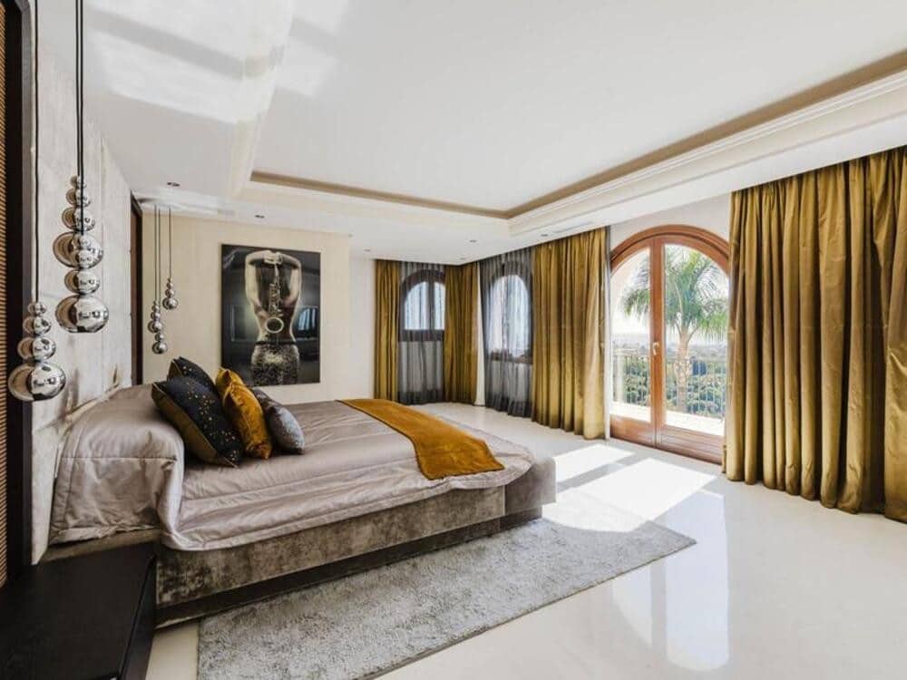 5 bedroom Villa for rent in Los Flamingos with pool garage - € 12,000 (Ref: 9490966)