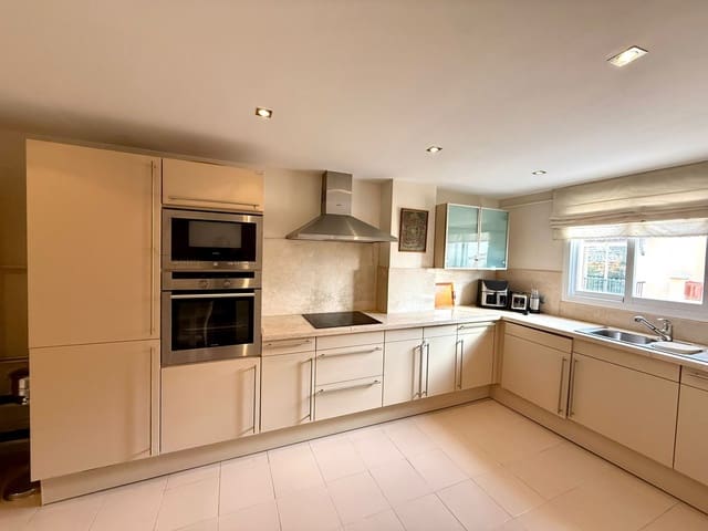 3 makuuhuone Huoneisto vuokrattavana paikassa La Alquería, Estepona mukana uima-altaan 
autotalli - 3 000 € (Ref: 9490967)