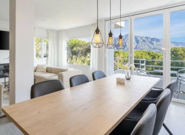 3 quarto Apartamento para venda em Los Naranjos, Marbella com piscina garagem - 749 000 € (Ref: 9490968)