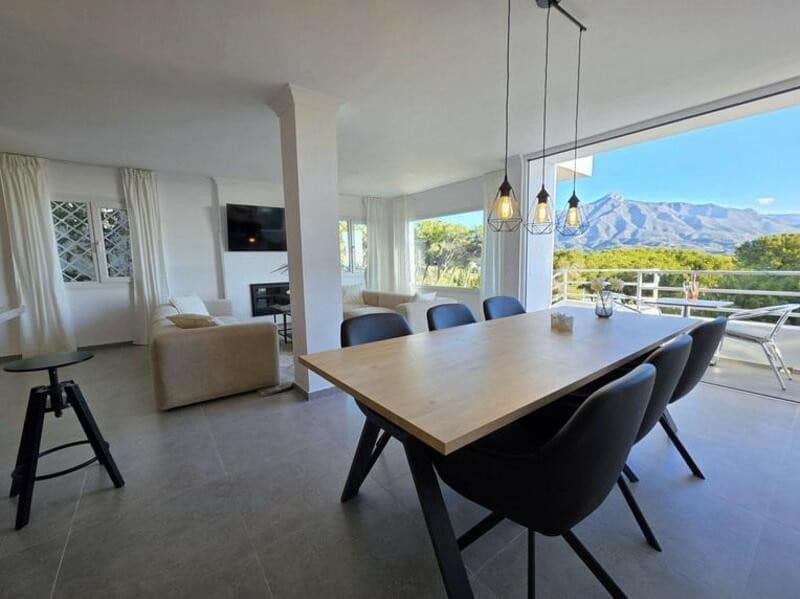 3 quarto Apartamento para venda em Nueva Andalucia com piscina garagem - 749 000 € (Ref: 9490968)