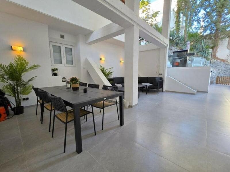 3 quarto Apartamento para venda em Nueva Andalucia com piscina garagem - 749 000 € (Ref: 9490968)