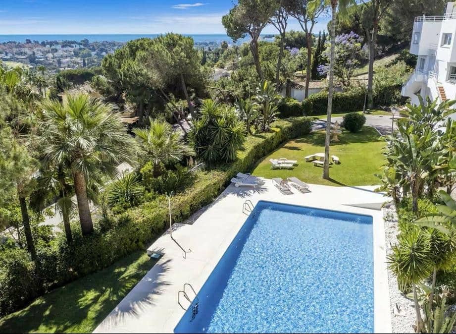 3 quarto Apartamento para venda em Nueva Andalucia com piscina garagem - 749 000 € (Ref: 9490968)