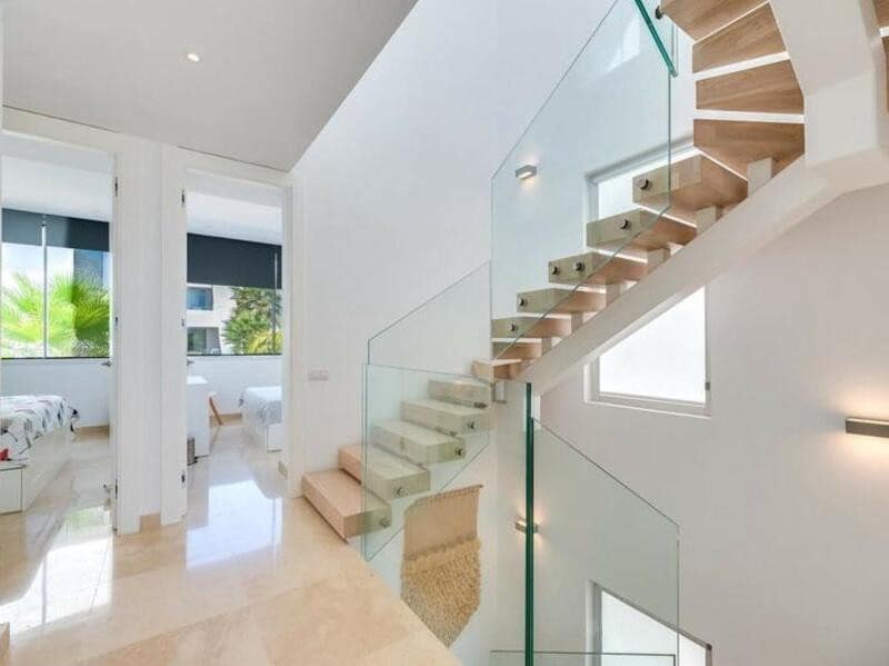 4 soverom Hus til leie i Marbella med svømmebasseng garasje - € 5 000 (Ref: 9494140)