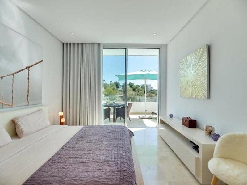 4 soverom Hus til leie i Marbella med svømmebasseng garasje - € 5 000 (Ref: 9494140)