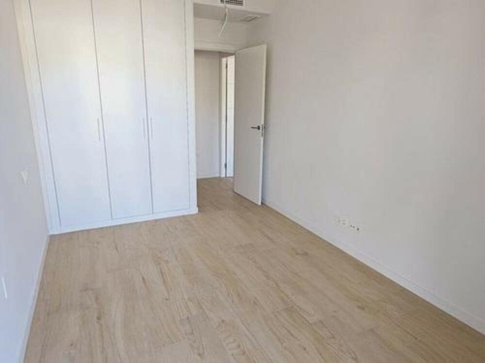 3 makuuhuone Huoneisto myytävänä paikassa Nueva Andalucia mukana uima-altaan 
autotalli - 430 000 € (Ref: 9494141)