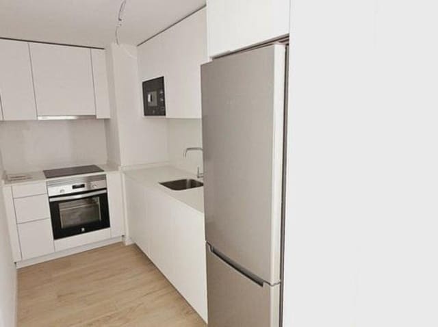 3 makuuhuone Huoneisto myytävänä paikassa Nueva Andalucía Centro, Marbella mukana uima-altaan 
autotalli - 430 000 € (Ref: 9494141)