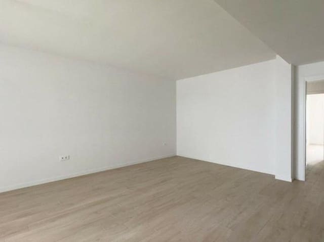 3 quarto Apartamento para venda em Nueva Andalucía Centro, Marbella com piscina garagem - 445 000 € (Ref: 9494141)