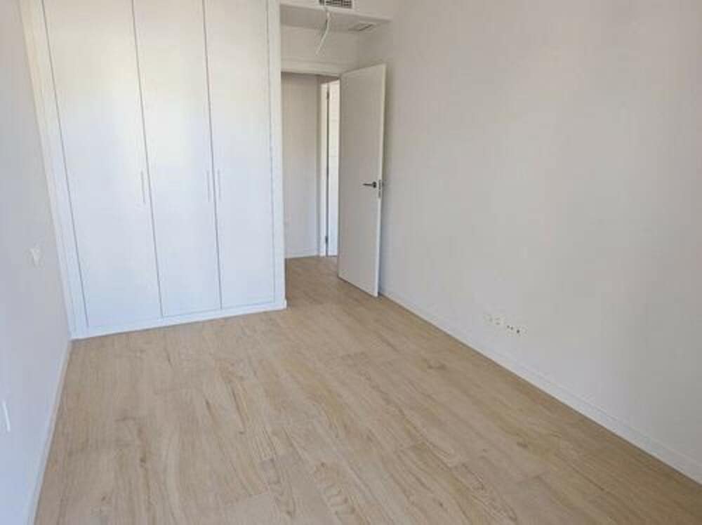 3 quarto Apartamento para venda em Nueva Andalucia com piscina garagem - 445 000 € (Ref: 9494141)