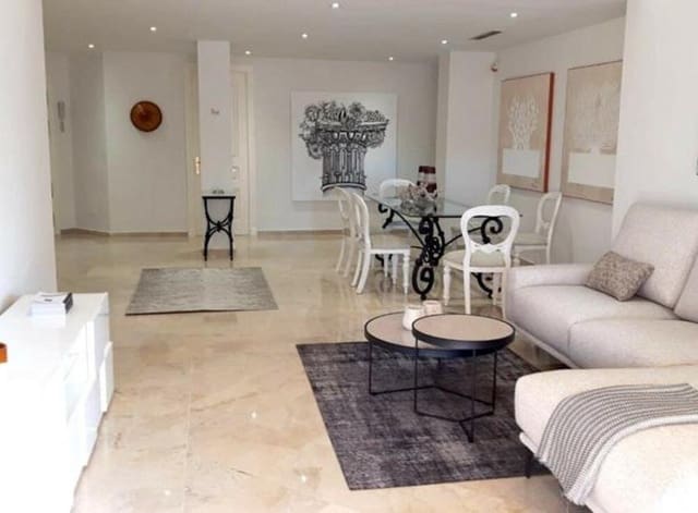 3 makuuhuone Huoneisto vuokrattavana paikassa Río Real, Marbella mukana uima-altaan 
autotalli - 2 500 € (Ref: 9494143)