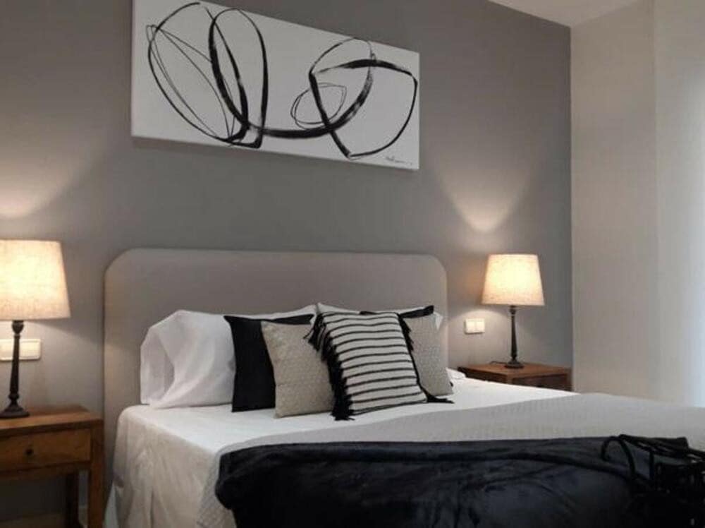 3 soverom Leilighet til leie i Marbella med svømmebasseng garasje - € 2 500 (Ref: 9494143)