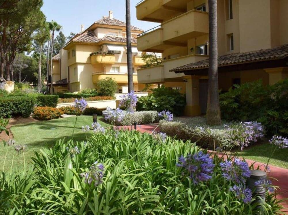 3 soverom Leilighet til leie i Marbella med svømmebasseng garasje - € 2 500 (Ref: 9494143)