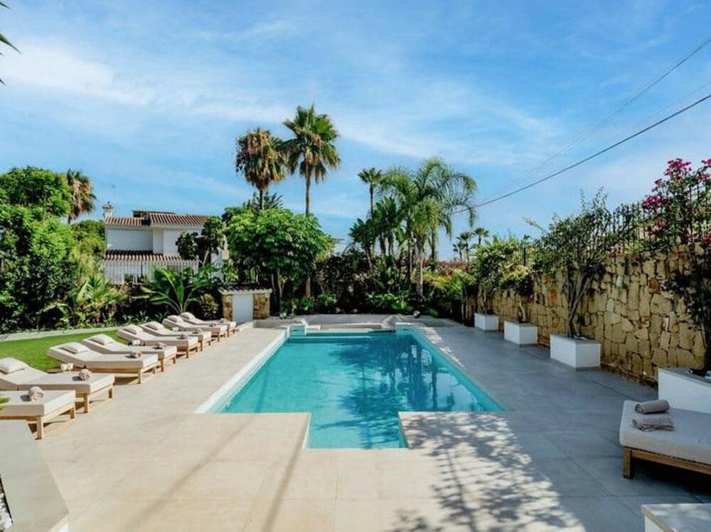 Villa/Maison de 6 chambres à louer à Marbella avec piscine garage - 25 000 € (Ref: 9494145)