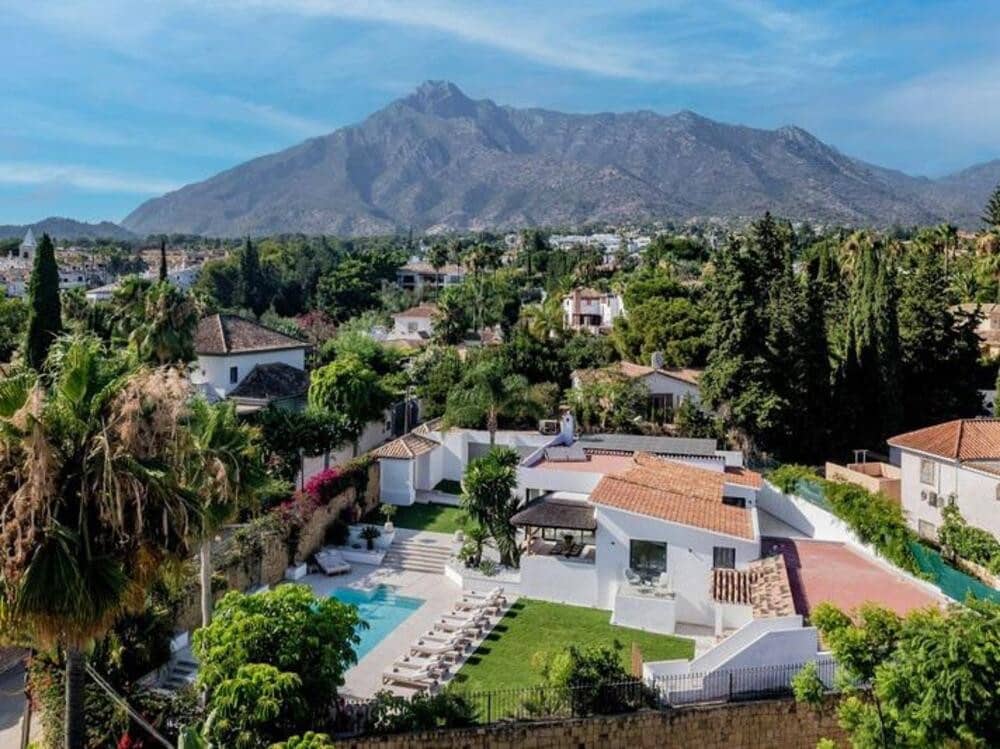 Villa/Maison de 6 chambres à louer à Marbella avec piscine garage - 25 000 € (Ref: 9494145)
