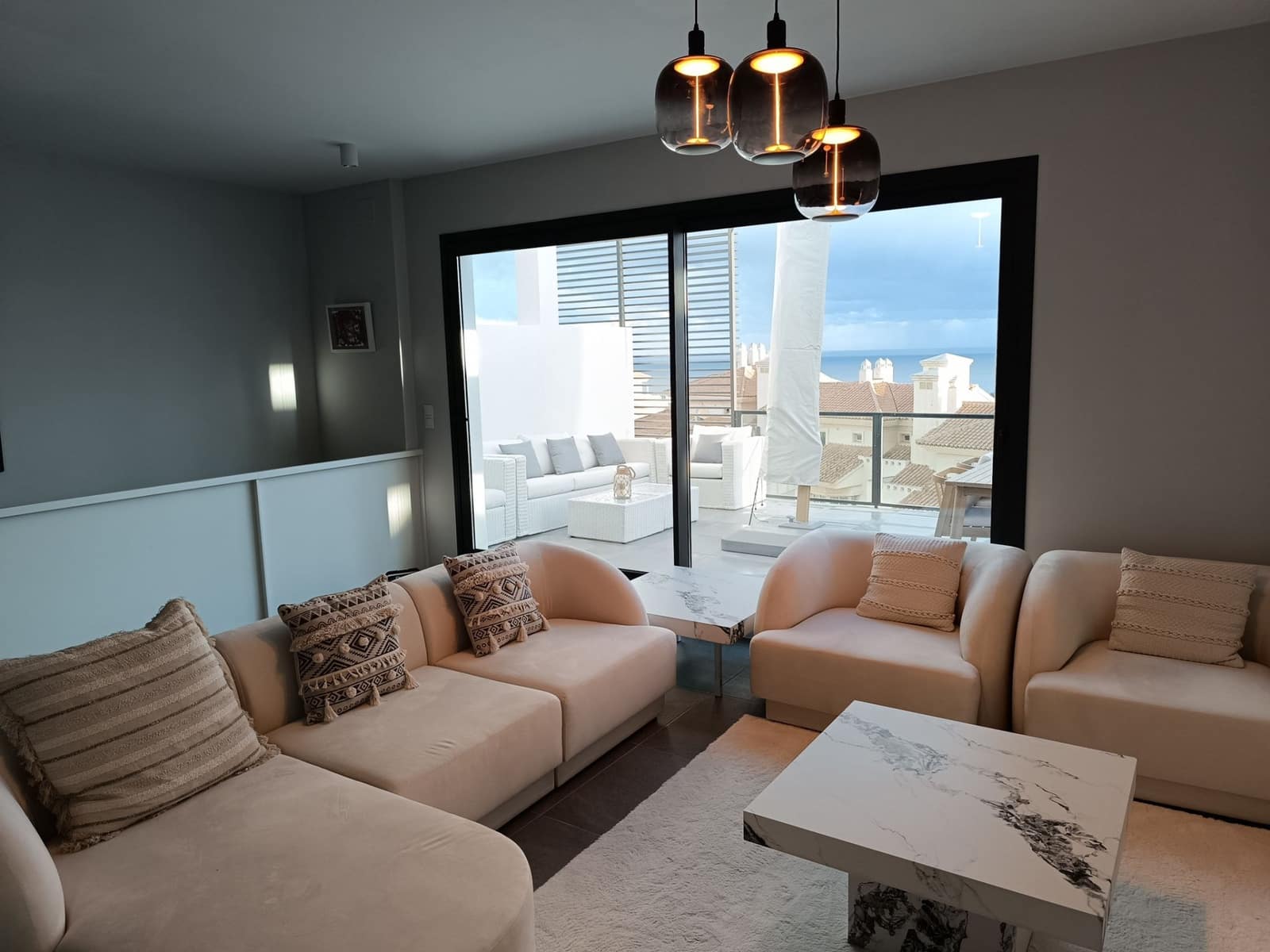 3 makuuhuone Paritalo vuokrattavana paikassa Riviera del Sol mukana uima-altaan 
autotalli - 5 000 € (Ref: 9496658)