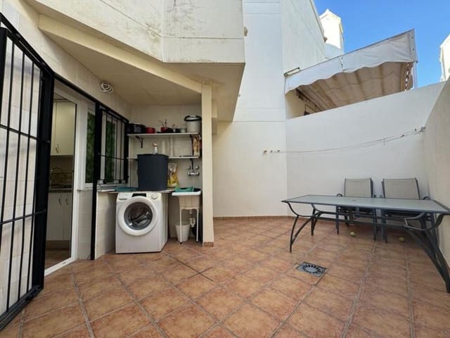 3 quarto Casa em Banda para arrendar em Las Chapas, Marbella com piscina garagem - 2 300 € (Ref: 9496660)