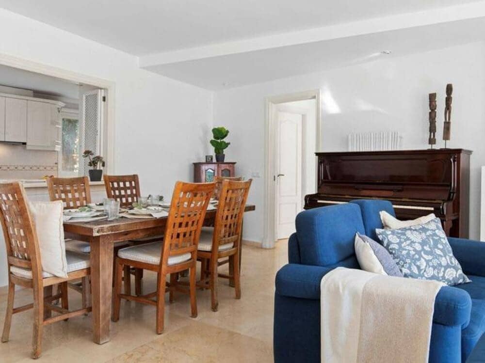 3 soverom Kjedet enebolig til salgs i Estepona med svømmebasseng garasje - € 650 000 (Ref: 9498890)