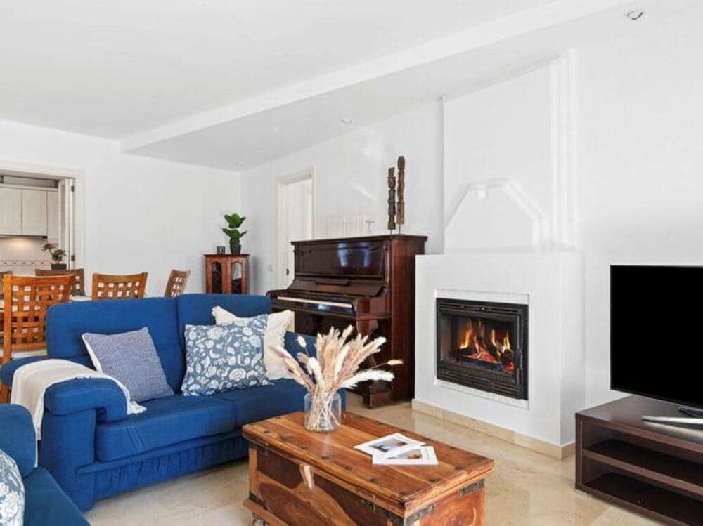 3 soverom Kjedet enebolig til salgs i Estepona med svømmebasseng garasje - € 650 000 (Ref: 9498890)