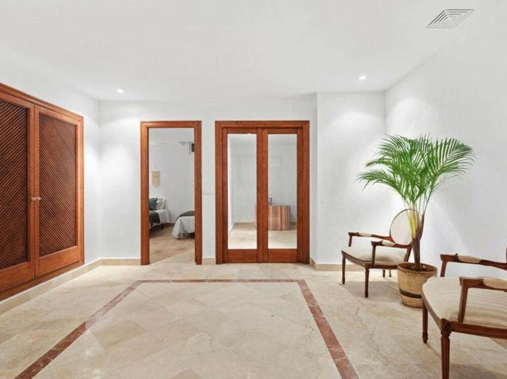 3 soverom Kjedet enebolig til salgs i Estepona med svømmebasseng garasje - € 650 000 (Ref: 9498890)