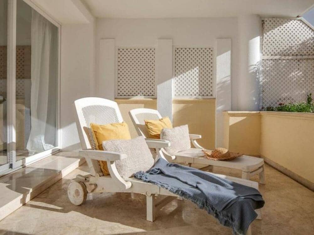 3 soverom Kjedet enebolig til salgs i Estepona med svømmebasseng garasje - € 650 000 (Ref: 9498890)