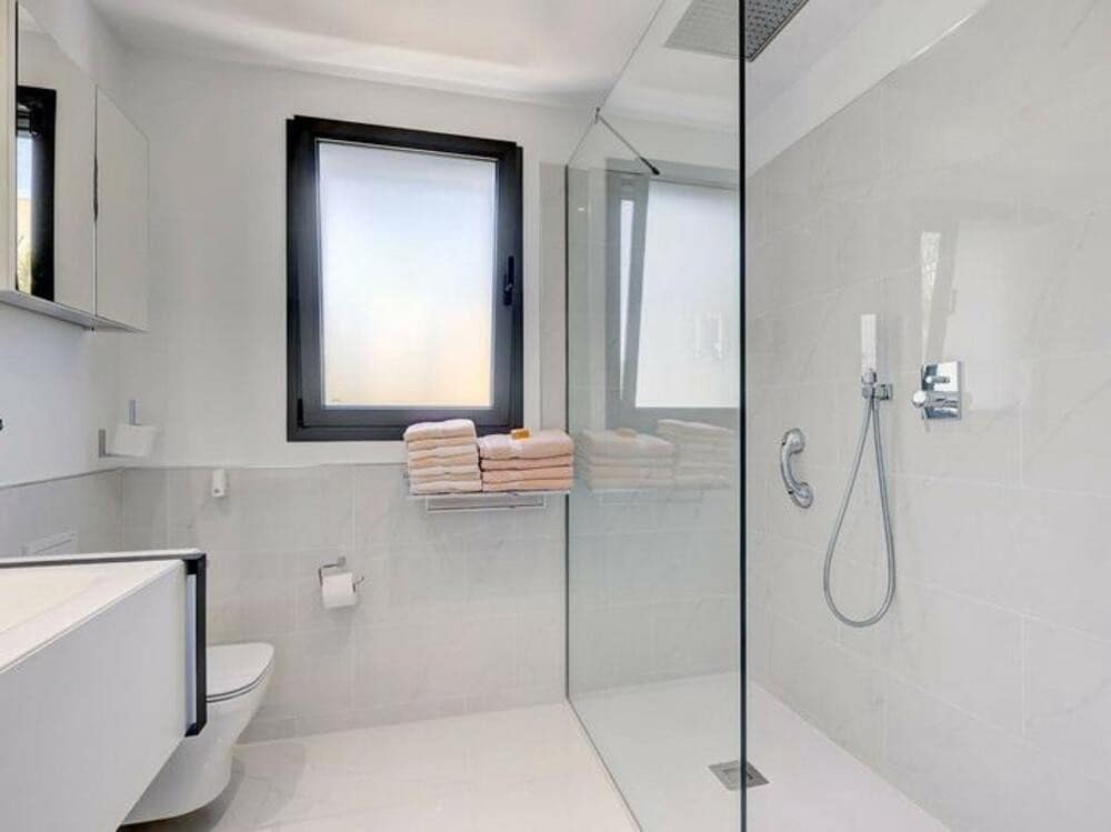 3 sypialnia Apartament do wynajęcia w New Golden Mile z basenem garażem - 3 500 € (Ref: 9500958)