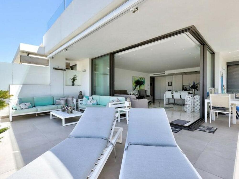 3 sypialnia Apartament do wynajęcia w New Golden Mile z basenem garażem - 3 500 € (Ref: 9500958)