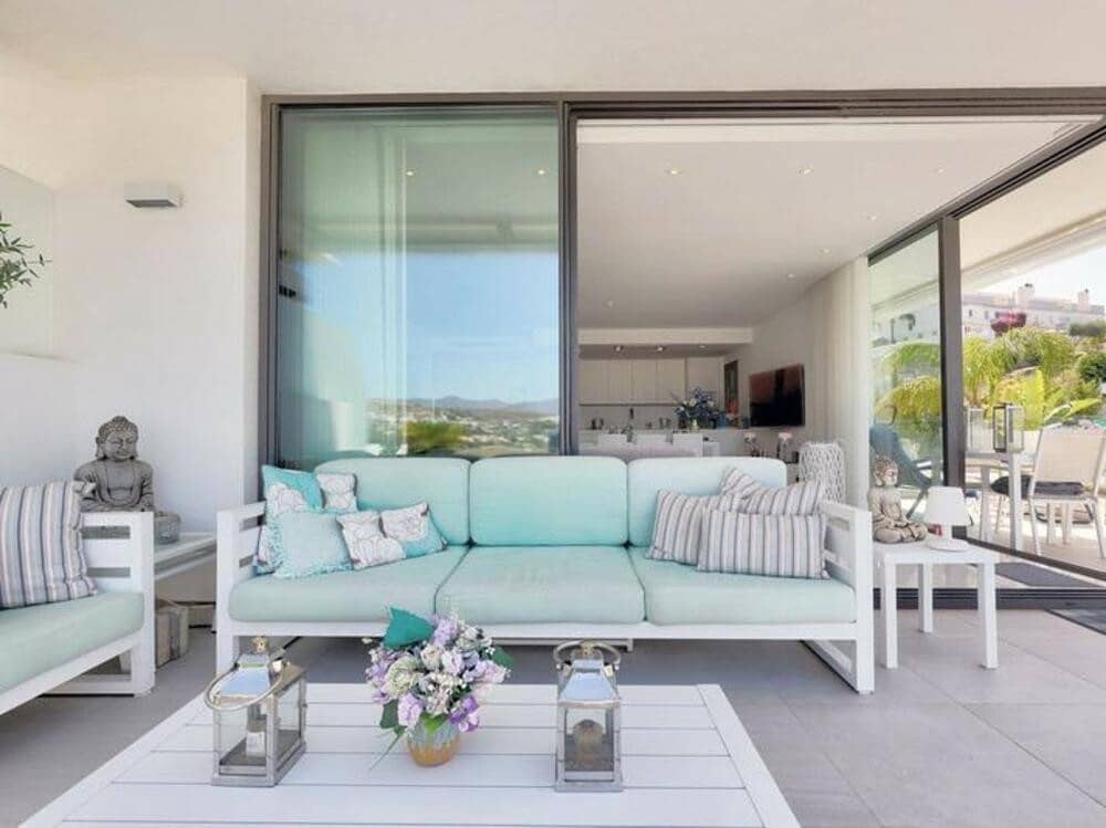 3 sypialnia Apartament do wynajęcia w New Golden Mile z basenem garażem - 3 500 € (Ref: 9500958)