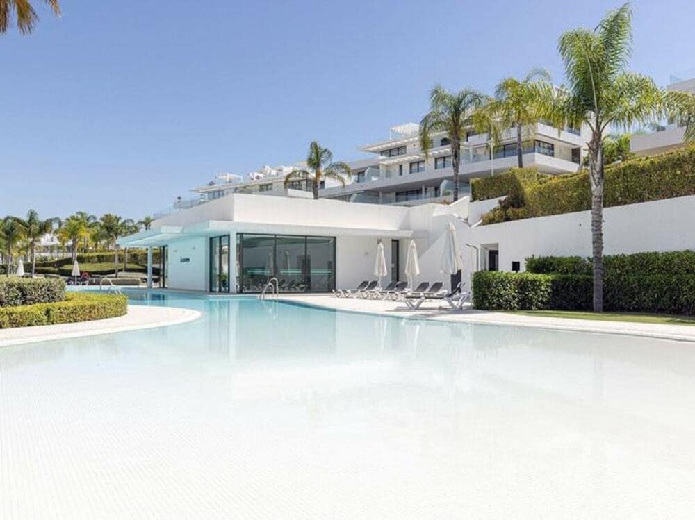 3 sypialnia Apartament do wynajęcia w New Golden Mile z basenem garażem - 3 500 € (Ref: 9500958)