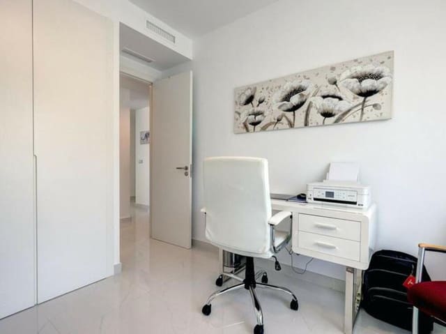 3 sypialnia Apartament do wynajęcia w Nueva Atalaya, Estepona z basenem garażem - 3 500 € (Ref: 9500958)