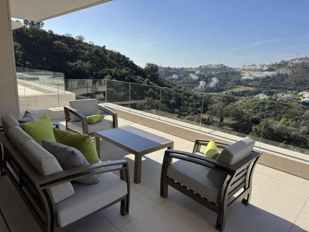 2 soveværelse Lejlighed til leje i Benahavis med swimmingpool - € 4.000 (Ref: 9500959)