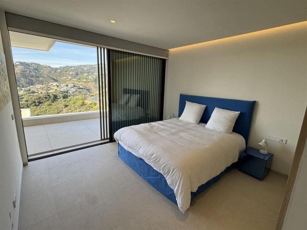 2 soveværelse Lejlighed til leje i Benahavis med swimmingpool - € 4.000 (Ref: 9500959)