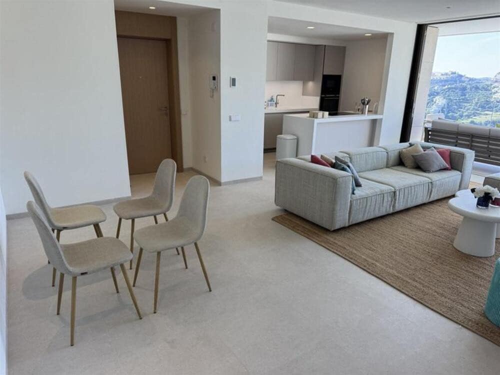 2 soveværelse Lejlighed til leje i Benahavis med swimmingpool - € 4.000 (Ref: 9500959)