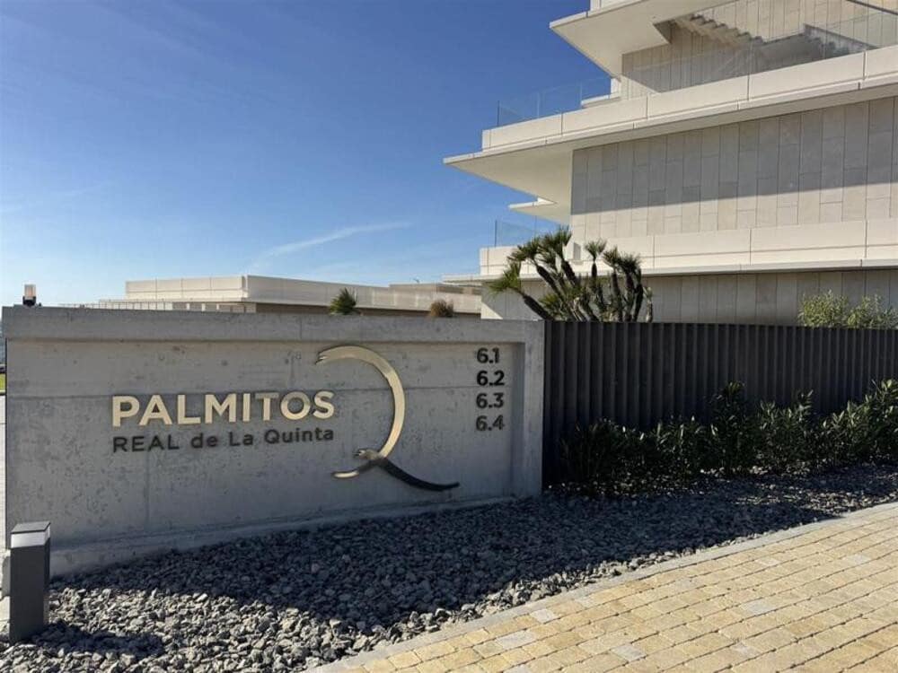 2 soveværelse Lejlighed til leje i Benahavis med swimmingpool - € 4.000 (Ref: 9500959)