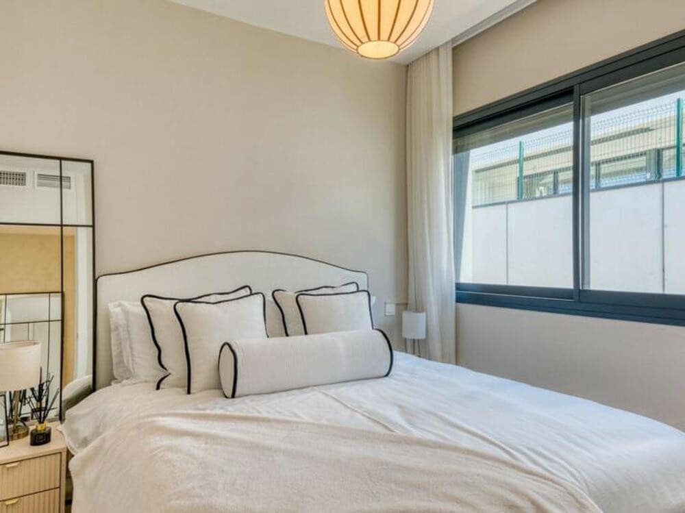 3 sypialnia Dom na sprzedaż w New Golden Mile z basenem garażem - 735 000 € (Ref: 9503694)