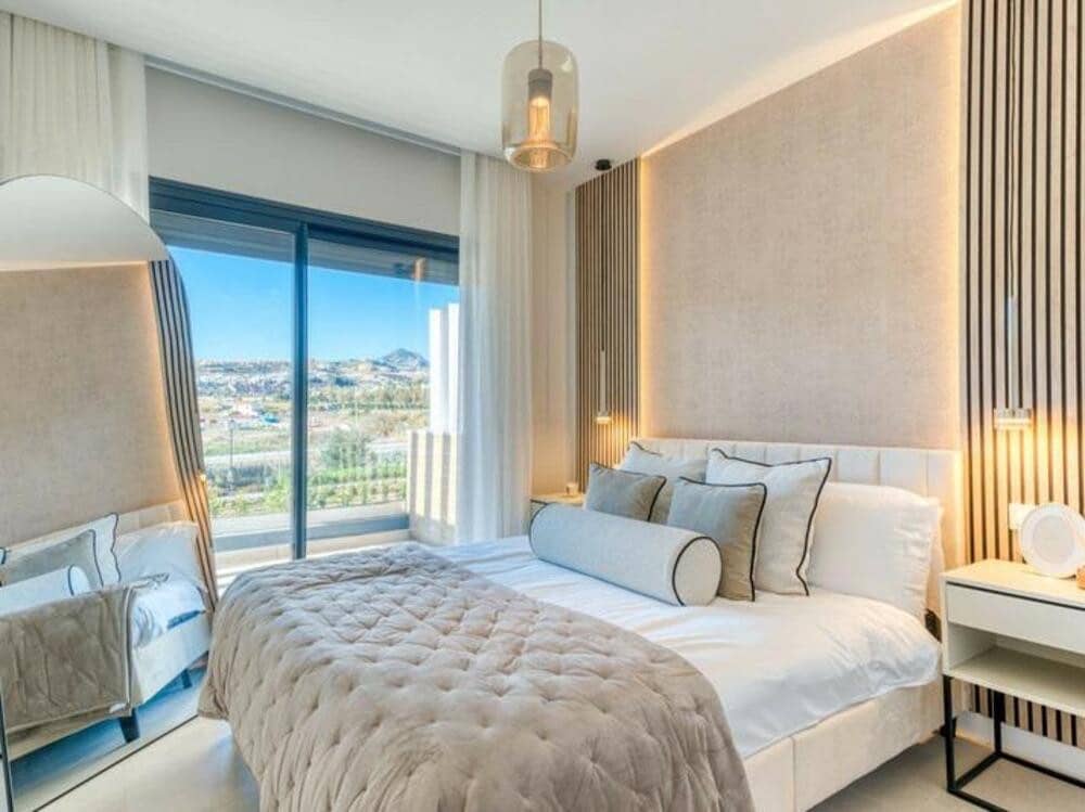 3 sypialnia Dom na sprzedaż w New Golden Mile z basenem garażem - 735 000 € (Ref: 9503694)