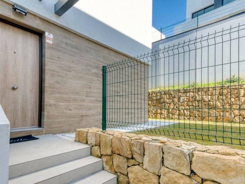 3 bedroom Townhouse for rent in New Golden Mile with pool garage - € 6,500 (Ref: 9503695)