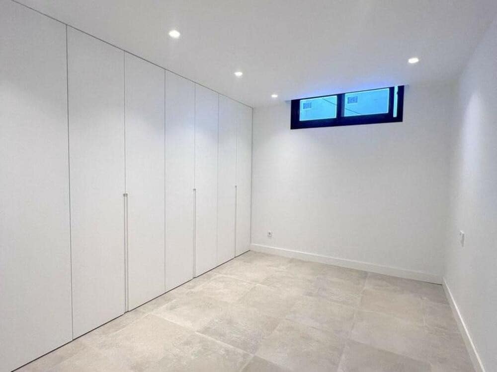 5 soverom Villa til salgs i Estepona med svømmebasseng garasje - € 2 000 000 (Ref: 9503696)